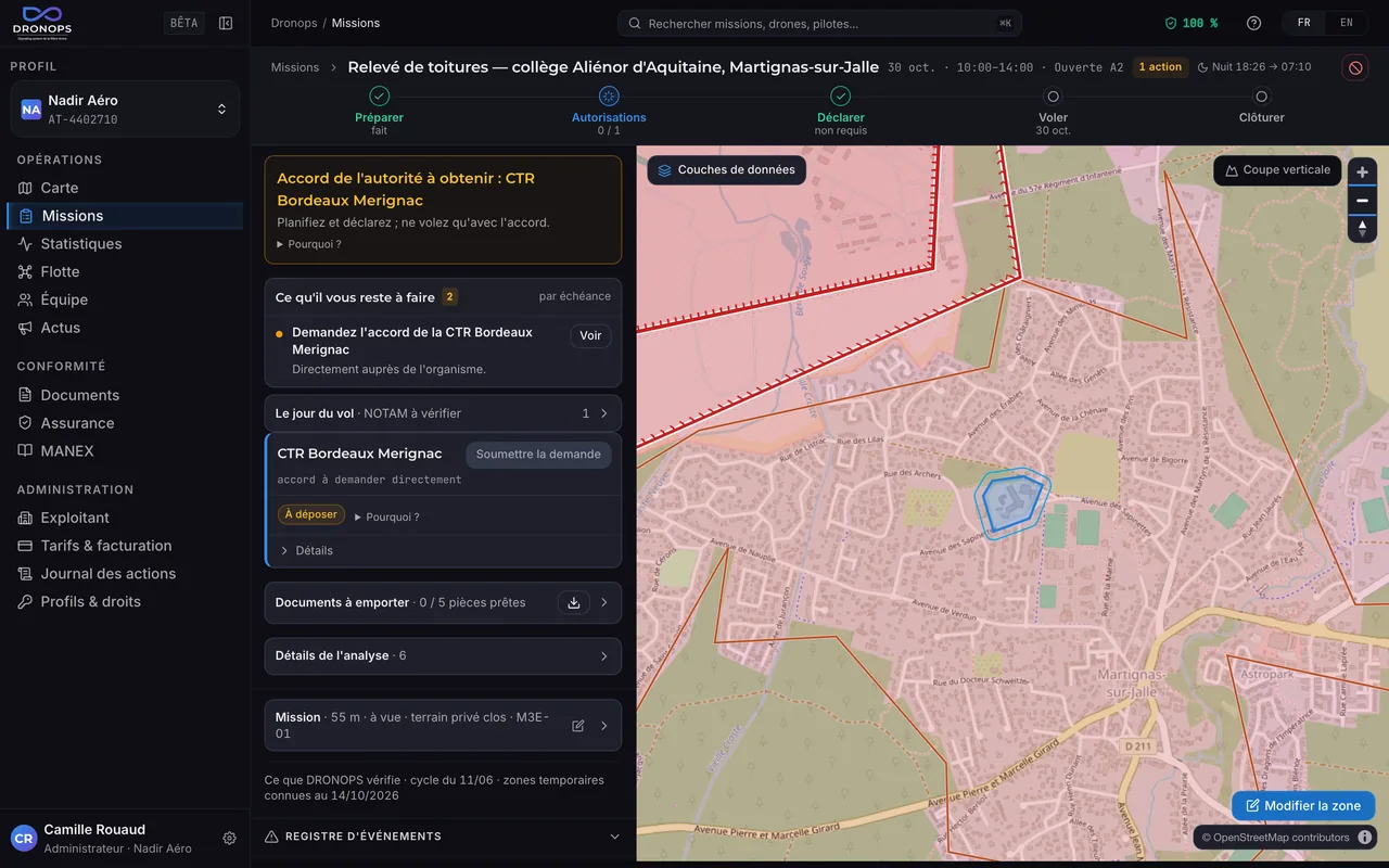 Dossier d'une mission de relevé de toitures dans Dronops, sur un collège de Martignas-sur-Jalle dans l'agglomération bordelaise : l'accord de la CTR Bordeaux-Mérignac à obtenir, les démarches à traiter, et la carte de la zone de vol avec la zone interdite P 202 L et la zone réglementée du camp de Souge voisines, la bande de protection de l'aéroport de Mérignac et la zone urbanisée
